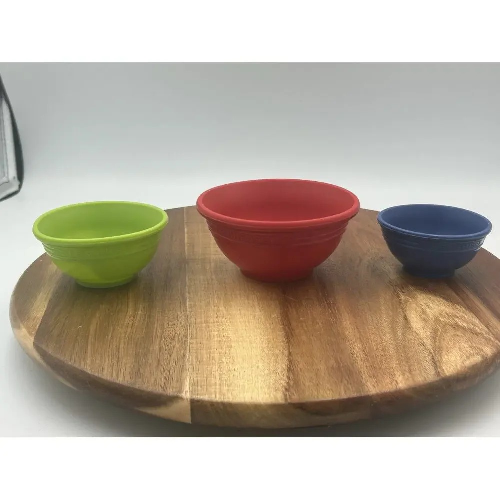 Le Creuset Silicone Nesting Prep Bowl Set 3 Red Green Blue Small Measuring Bowls